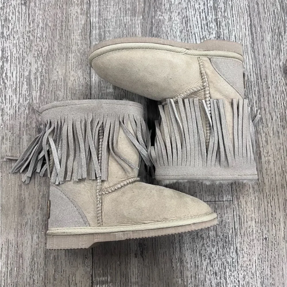 Koolaburra By UGG Kids Short Fringe Boots